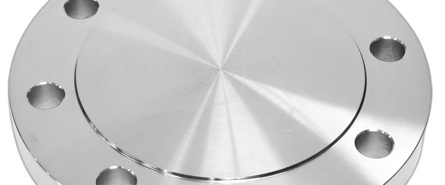 Machined stainless steel blind flange